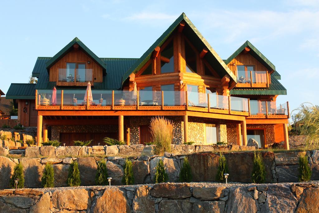 A Okanagan Lakeview Inn Kelowna Bagian luar foto